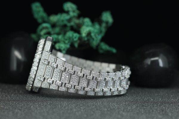 Round Moissanite Diamond Fully Iced Out Hip Hop Men’s Watch Luxury Date Quartz Wrist Watches - Image 6